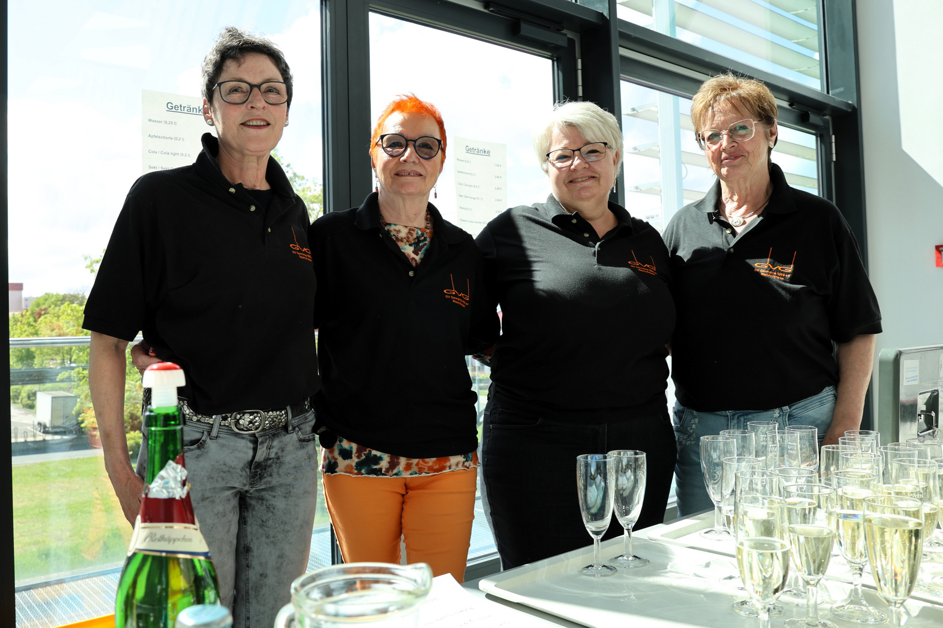 Service-Team des GV Germania Bischofsheim Foto