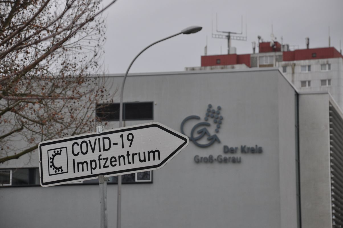 Impfzentrum Schild Foto