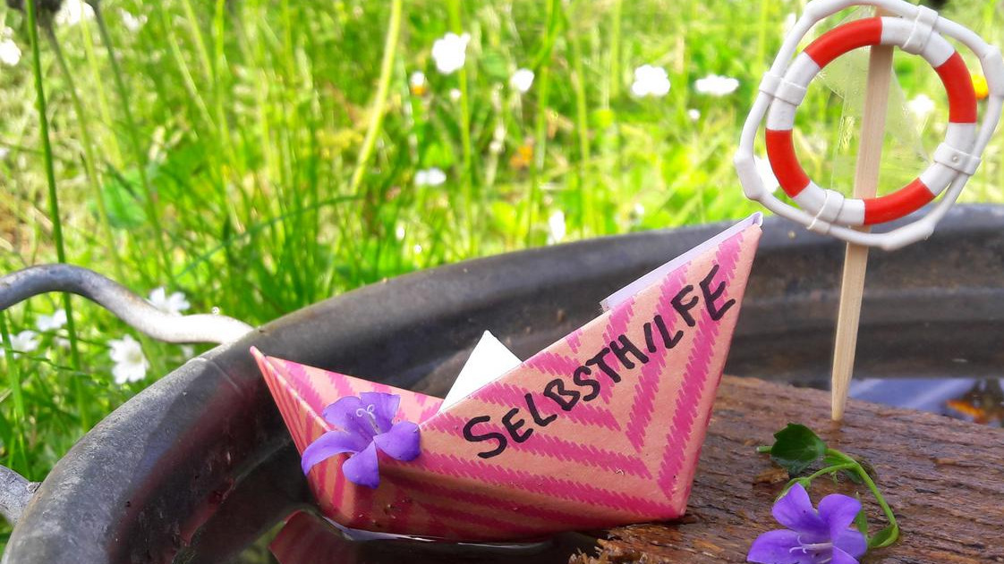 Selbsthilfeschiffchen Foto