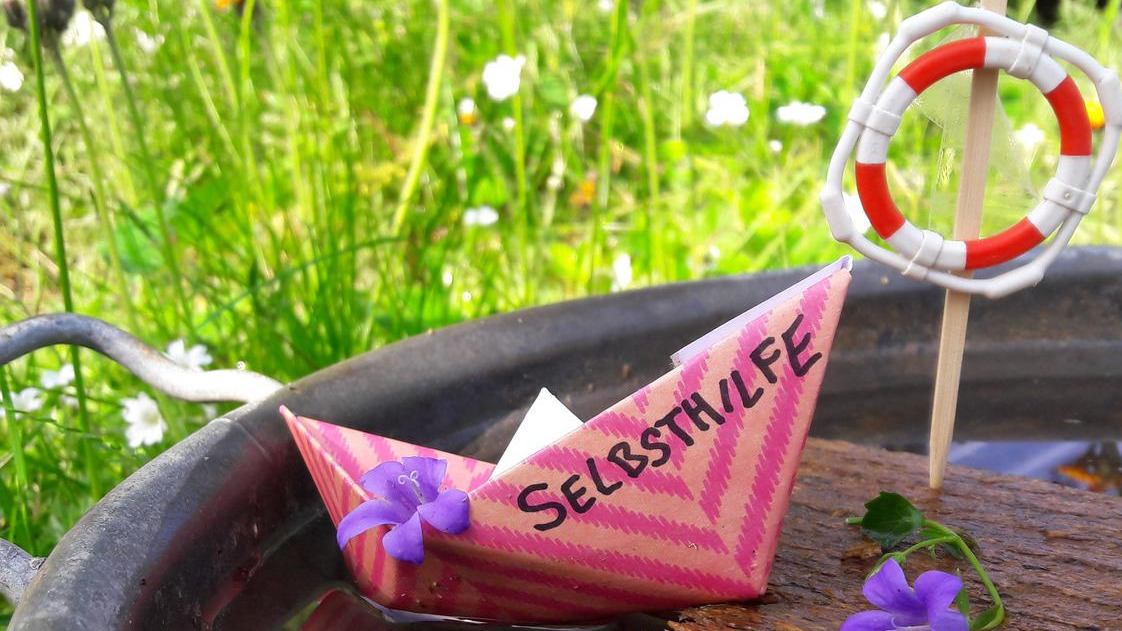 Selbsthilfeschiffchen Foto
