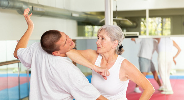 Selbstverteidigung für Senioren Foto