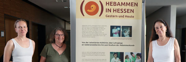 Hebammen Ausstellung Foto