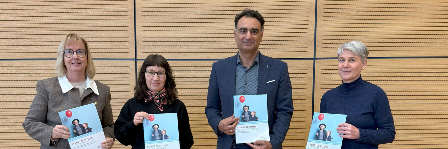 Präsentation Broschüre „Selbstbestimmt älter werden“ Foto