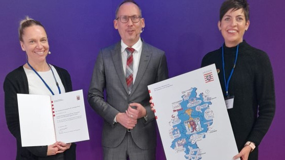 Frauenpreis Foto