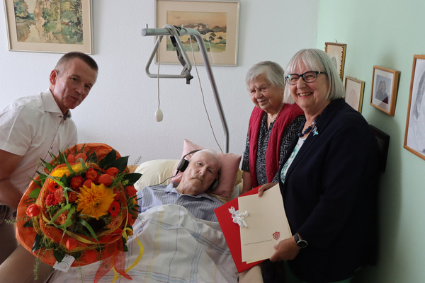 Kronjuwelenhochzeit Foto