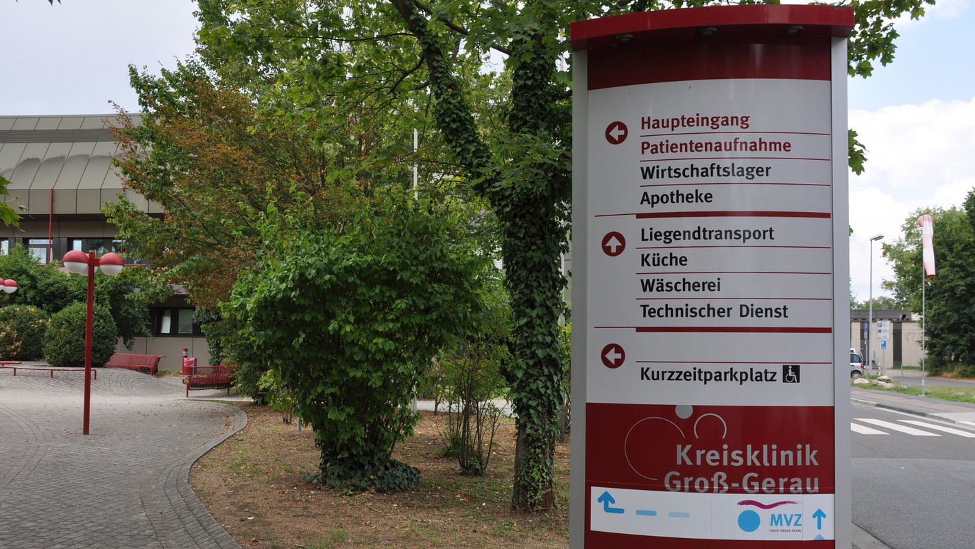 Einfahrt Kreisklinik Groß-Gerau Foto