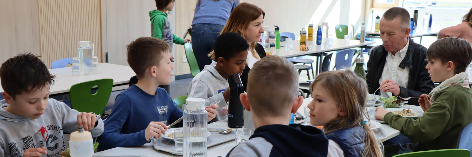 Mensa Georg-Mangold-Schule Foto