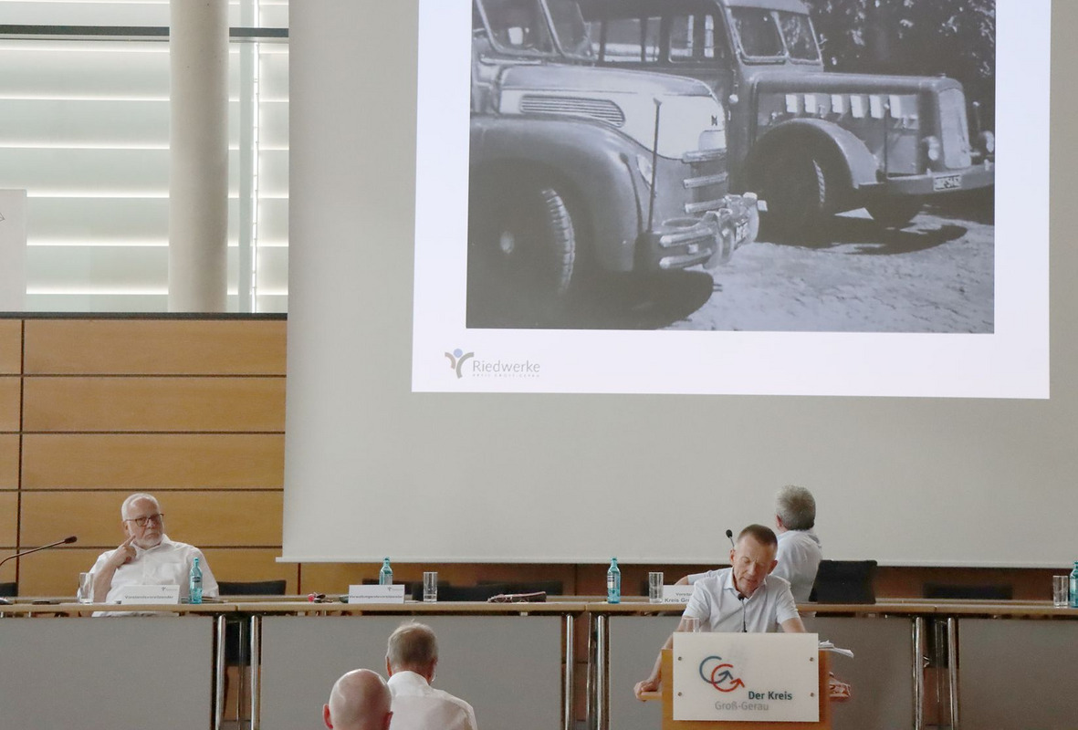 75 Jahre ÖPNV Foto
