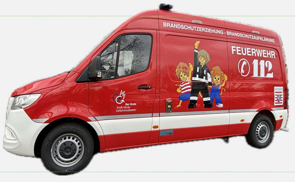 Feuerwehrauto Brandschutzerziehung Foto